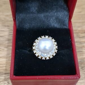 Elegant Genuine Pearl and Cubic Zirconias Gold Ring